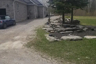 Image de Stone Farm House - 3 bedrooms - private on 100 acres - 20 min from Casino Rama