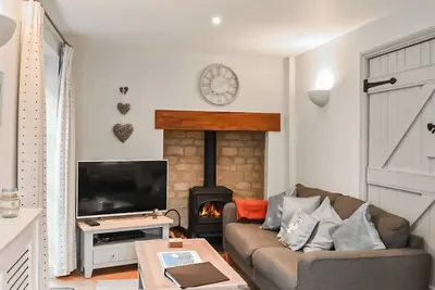 Image de 3 chambres à coucher à Somerford Keynes