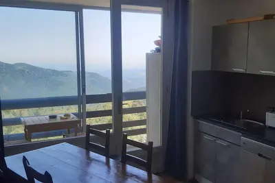 Image de A louer studio aux pieds des pistes aux Monts D'Olmes, 4/5 personnes. 29 m2.