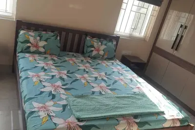 Image de A cozy fully furnished 3-bedroom apartment
