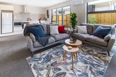 Image de 3 Bed 2. 5 Bath Riccarton W/Games room