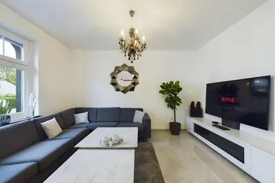 Image de Willkommen im Staderhof Ein Historisches Rittergut aus dem 18. Jahrhundert