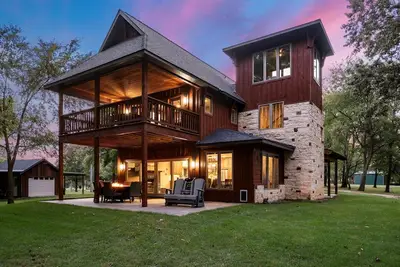 Image de Luxury Cabin, 500’ Lake Front, 3 acre property on Lake Bob Sandlin!
