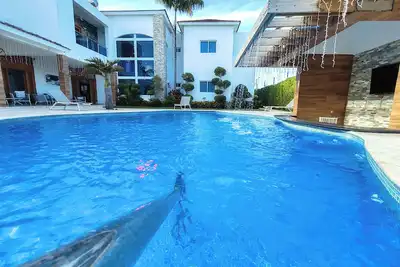 Image de 5br Luxury Retreat w/ Private Pool, Jacuzzi & On-Site Staff + Bonus