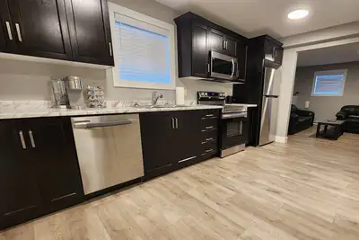 Image de Executive & Quiet 2 Bdrm in the Heart of the City