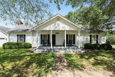 Image de Three Silos Farm - Chatt Hills