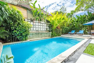 Image de Taman Hijau, 3 Bedroom Villa En-Closed Living room + Ac in Umalas