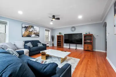 Image de Spacious, & Minutes from Downtown: Enjoy Your Dream 3br/2ba Apartment in Chicago