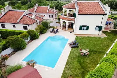 Image de Villa Sophie, Atemberaubenden Rückzugsort fur 8 Personen mit Pool und Meerblick\n
