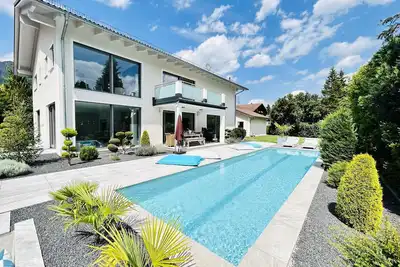 Image de Villa in Oberaudorf - sauna, pools, whirlpool, fireplace, chimney, gym