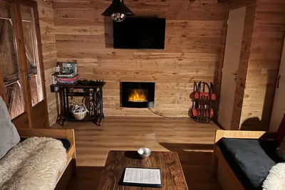 Image de 4 chambres: 85 m2 + 35 m2 de terrasse sur les pistes: de 8 a 12 personnes