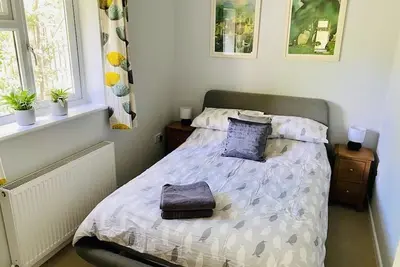 Image de Cosy coastal retreat a favourite with walkers due to its natural location.