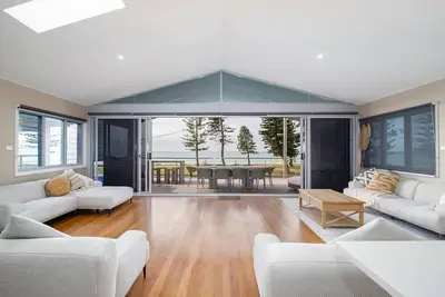 Image de Stockton Grande A Sublime Beachfront Family Oasis