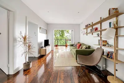 Image de Bronte Beauty Modern Heritage Style with Balcony