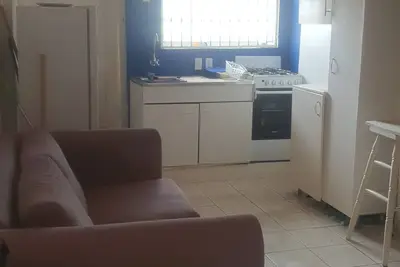 Paccs Appt#1:Practical, Affordable, Clean, Central & Simple
