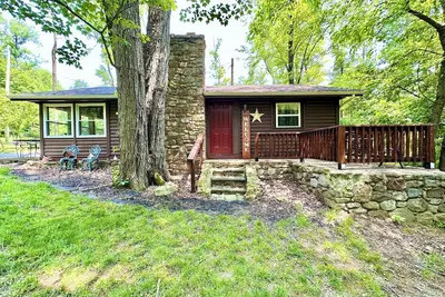 Image de Log Cabin w/ Farm Animals & Firepit 20 Mins To Hershey & 4 Mins To Lake!