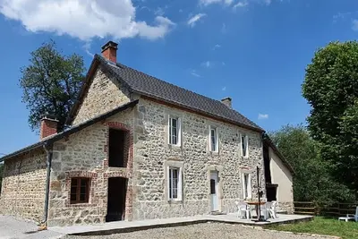 Image de Maison tout confort en pleine nature, cuisine équipée et Wifi