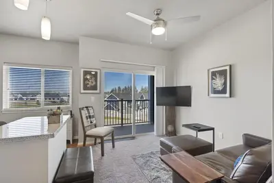 Image de King Studio Amenities Comfort and Convenience