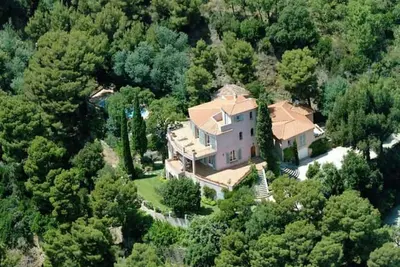 Image de La Malpagne Villa 400m2 pieds dans l'eau