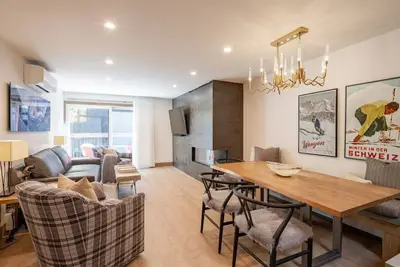 Image de Top-floor, renovated in Aspen