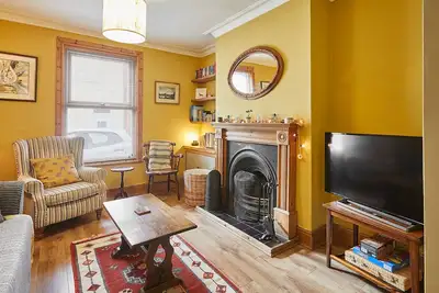 Image de Pet friendly perfect Whitby getaway for friends & family - sleeps up to 7 guests