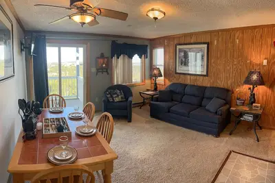 Image de Ml 342: Alpine Nights | Mountain and Slope Vistas & Prime Location