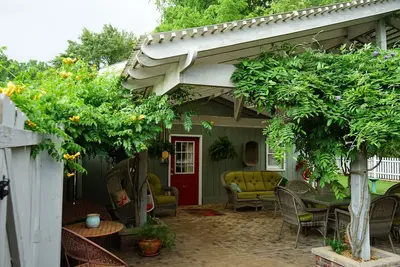 Image de Beautiful Cozy Immaculate cottage