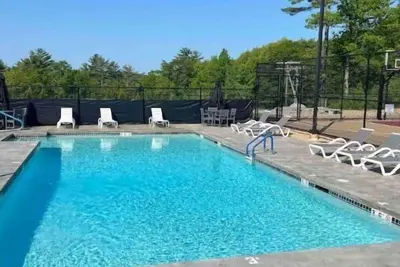 Image de Lakeview 1Bedroom w Kitchen Pool Hot Tub Concerts Fire Pit Hiking Weirs Beach