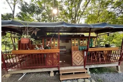Image de Fun Family Pool Cabin