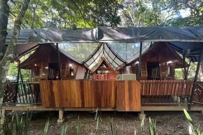 Image de Hobbit Home by the Beach