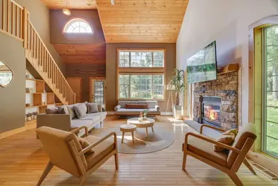 Image de Beautiful 5br, Gameroom, Hot Tub, Fenced Yard