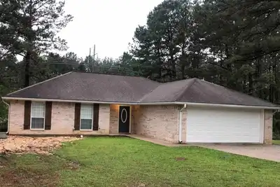 Image de Southern Charm 3b/2b Brick home