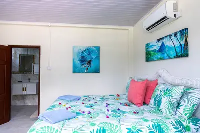 Image de Villa in marigot bay. Breakfast inclusive. 2 mins walk to the beach