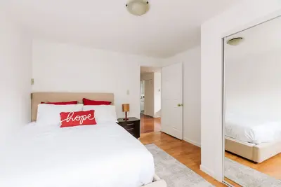 Image de Pacific Northwest Living Guest House - 1 Bedroom + Loft with Queen Bed