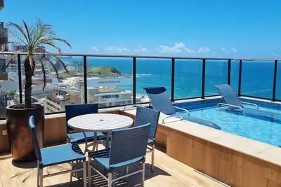 Image de Belo apt Próximo ao Farol da Barra com Piscina no Terraço