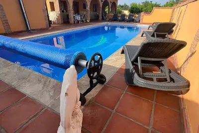 Image de Villa Mandolyn 10 min from airport, beaches and Malaga. A sought after location