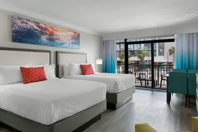 Image de Paradise: Ocean-View Room with Balcony 3rd Floor