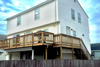 Image de Two large Beach Houses, sleep 18 comfortably