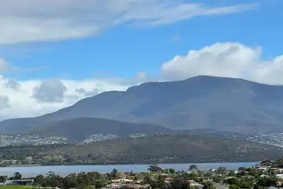 Image de Skyline Serenity House - Close to city and airport