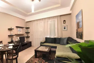 Image de Amplio Apartamento de 100 m² Cerca del Palacio Real y de la Playa