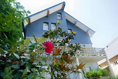 Image de Maison Rosa • jusqu'à 24 personnes • 10 chambres • 3500m2 de jardin clos