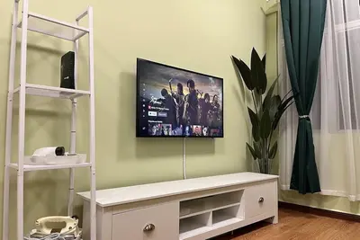 Image de [8Pax] Seri Kembangan Home•Netflix•Wifi•Mrt•Upm•Maeps•Bukit Jalil•Axiata Arena