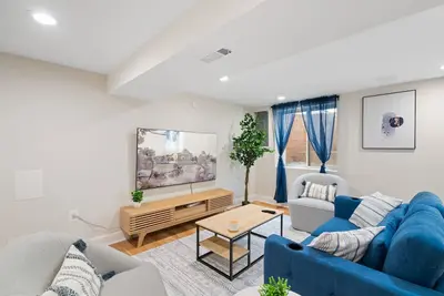 Image de Traveler's Dream Old Town Alexandria Home