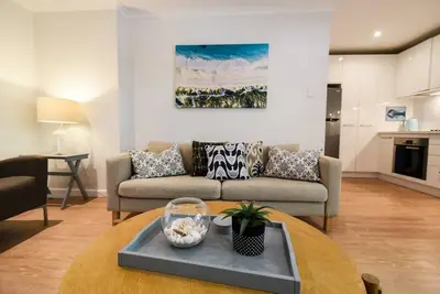 Image de Salty Breeze Coastal Comfort by Manly Beach