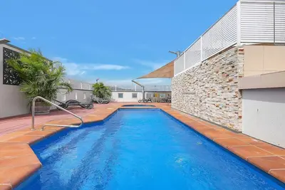Image de The Sand Dollar Central Cairns Chic Studio