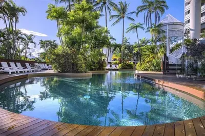 Image de Luxury Waterfront Spectacular Oasis in the City