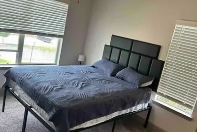 Beautifully Lit Luxury 1 Br