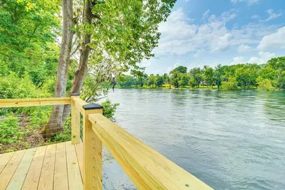 Image de Flippin Home w/ Deck & Grill: Steps to White River