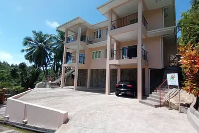 Image de Peace In Paradise with mountain view and walking distance to the beach