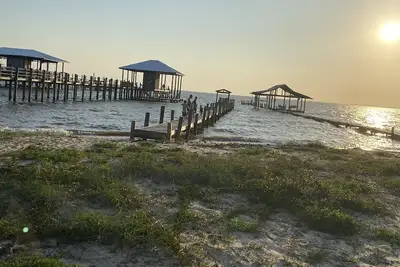 Image de Beach access, in historic Montrose area, directly across from Mobile Bay